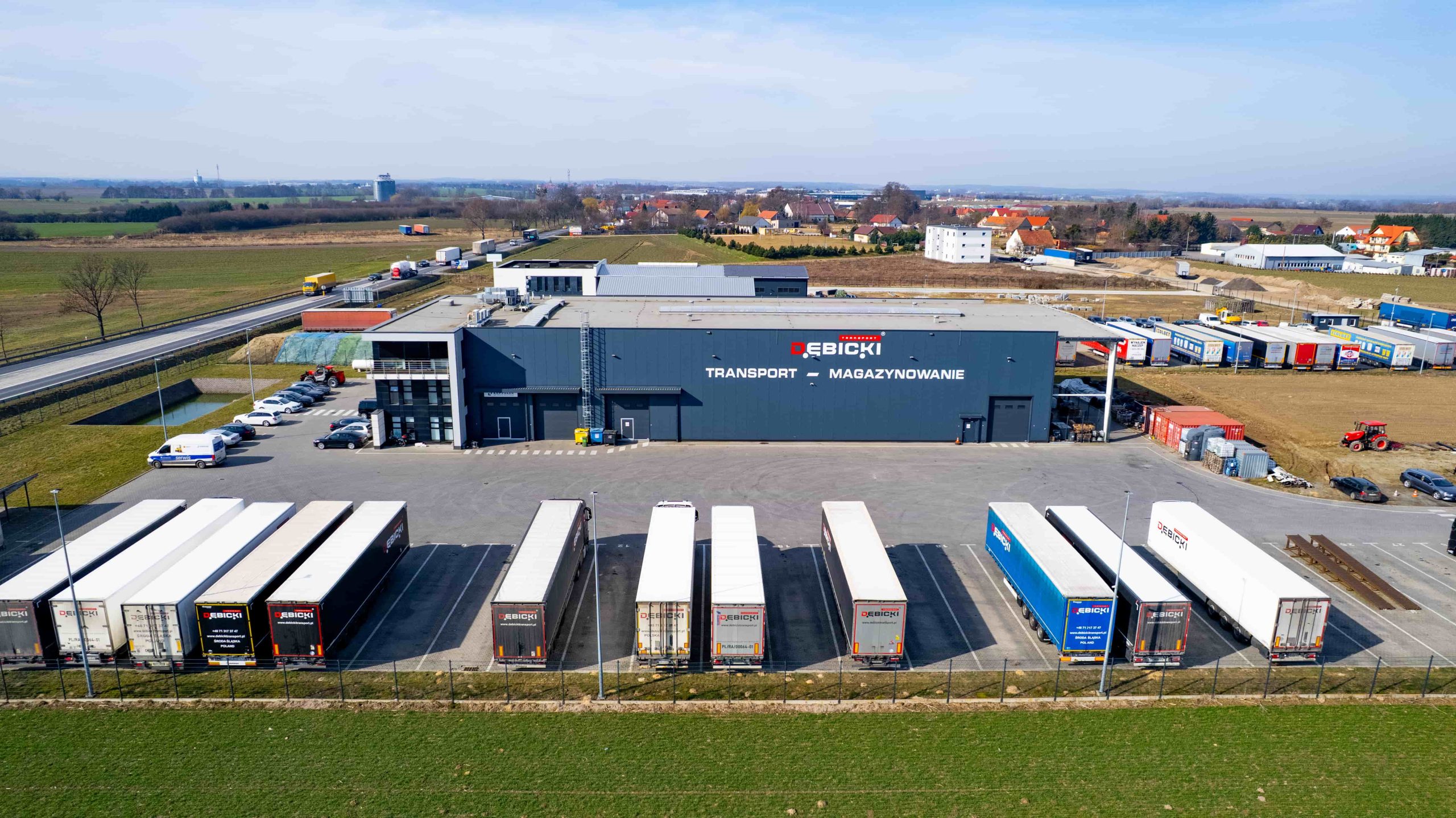 Baza firmy Dębicki Transport